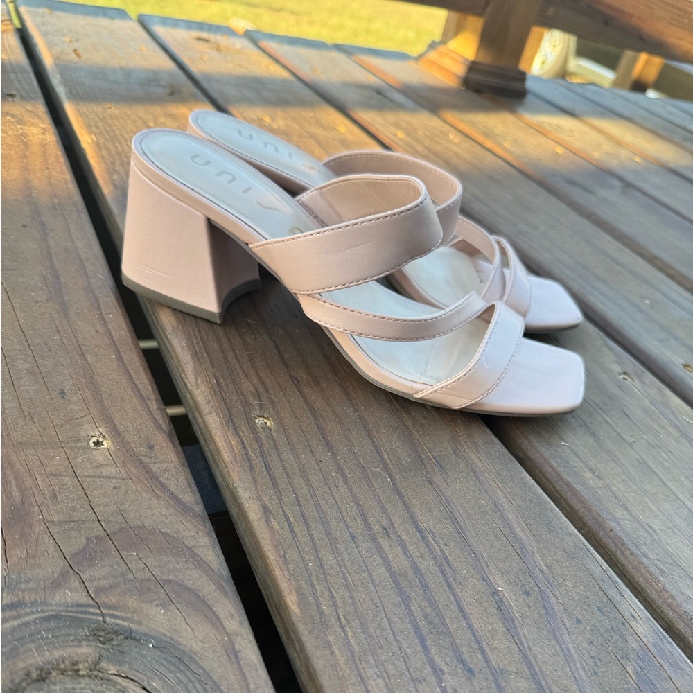 Chic Pink Block Heel Sandals